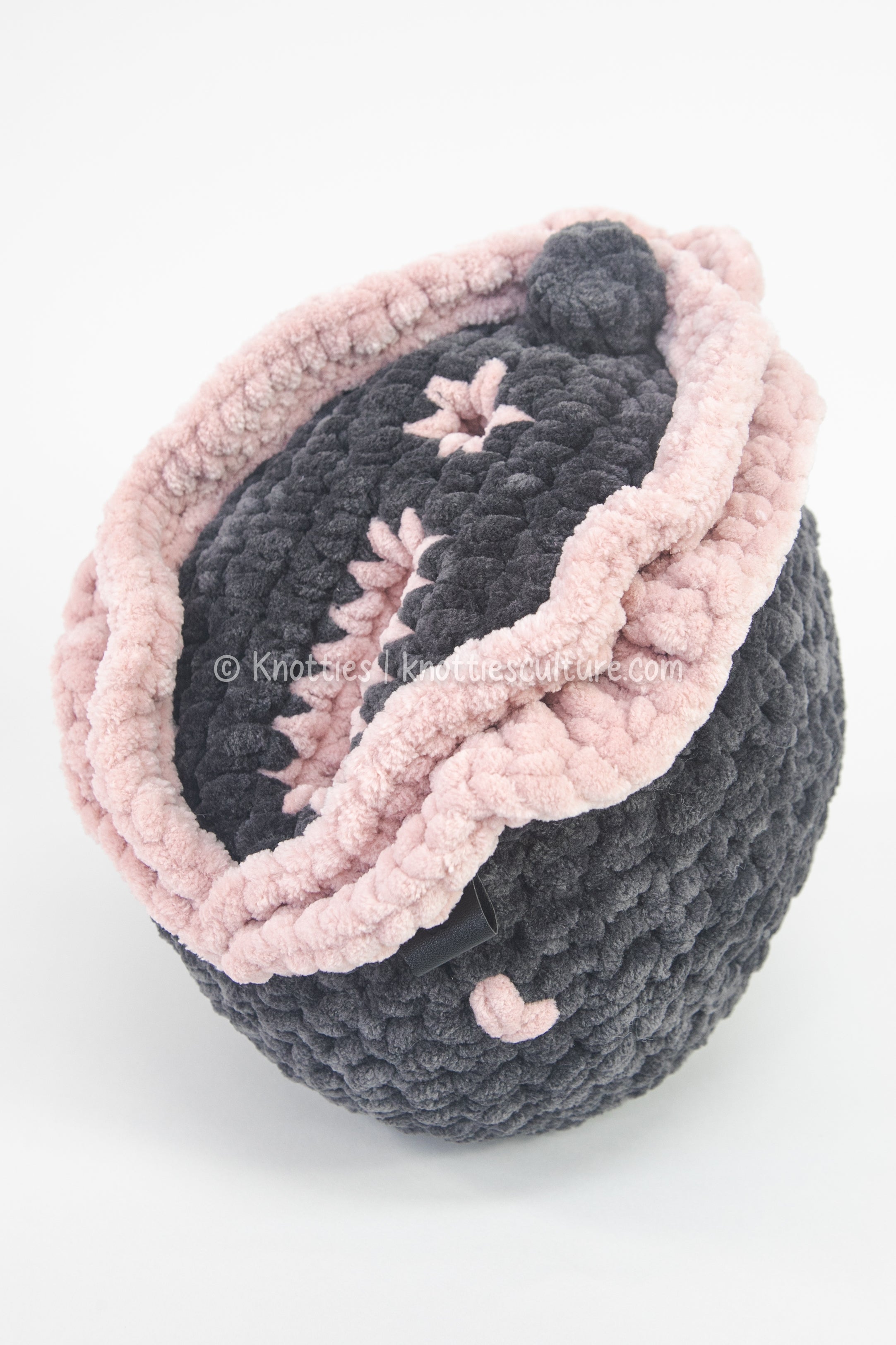 Vulva Pillow - PINK CHARCOAL